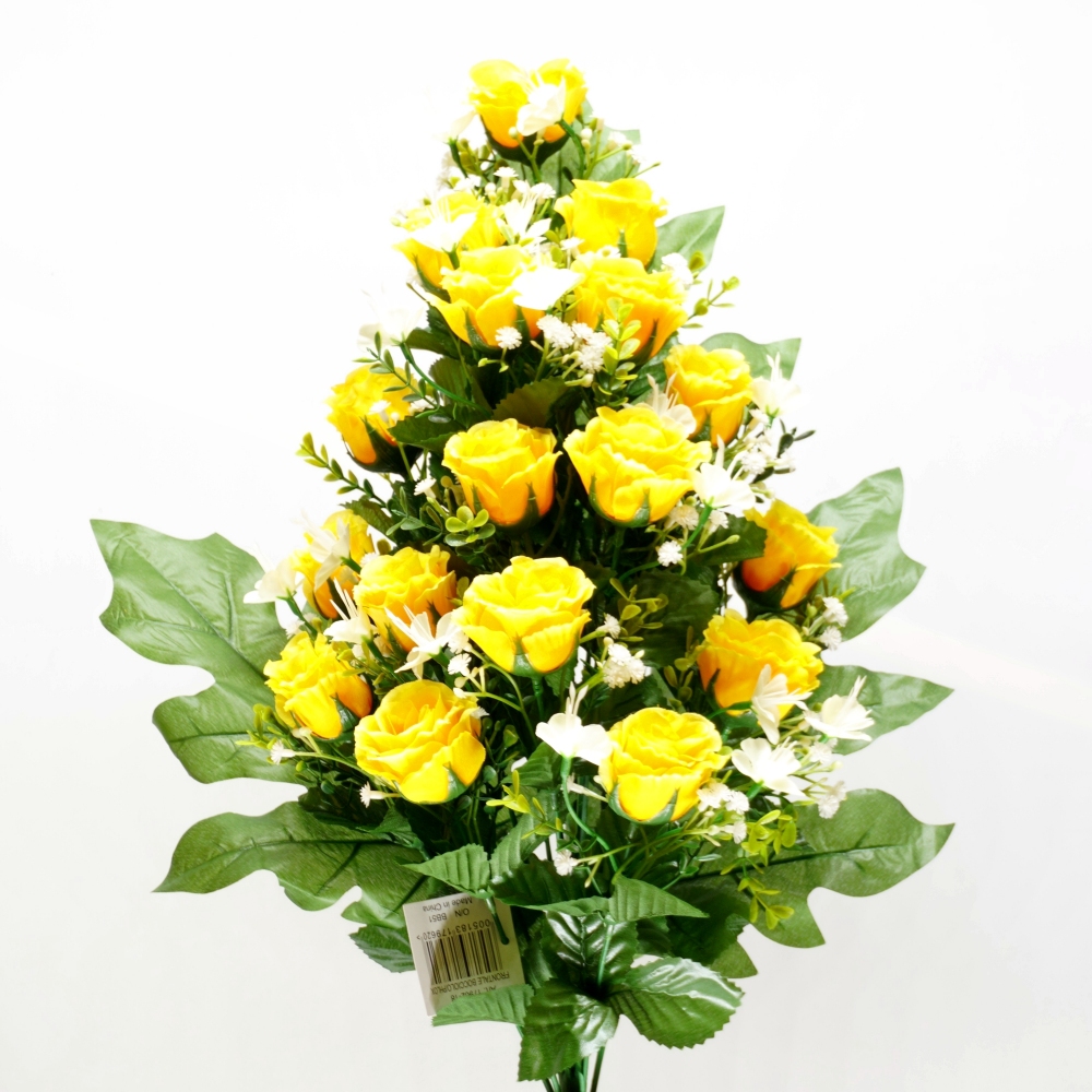 Mazzo frontale di boccioli di rosa color giallo