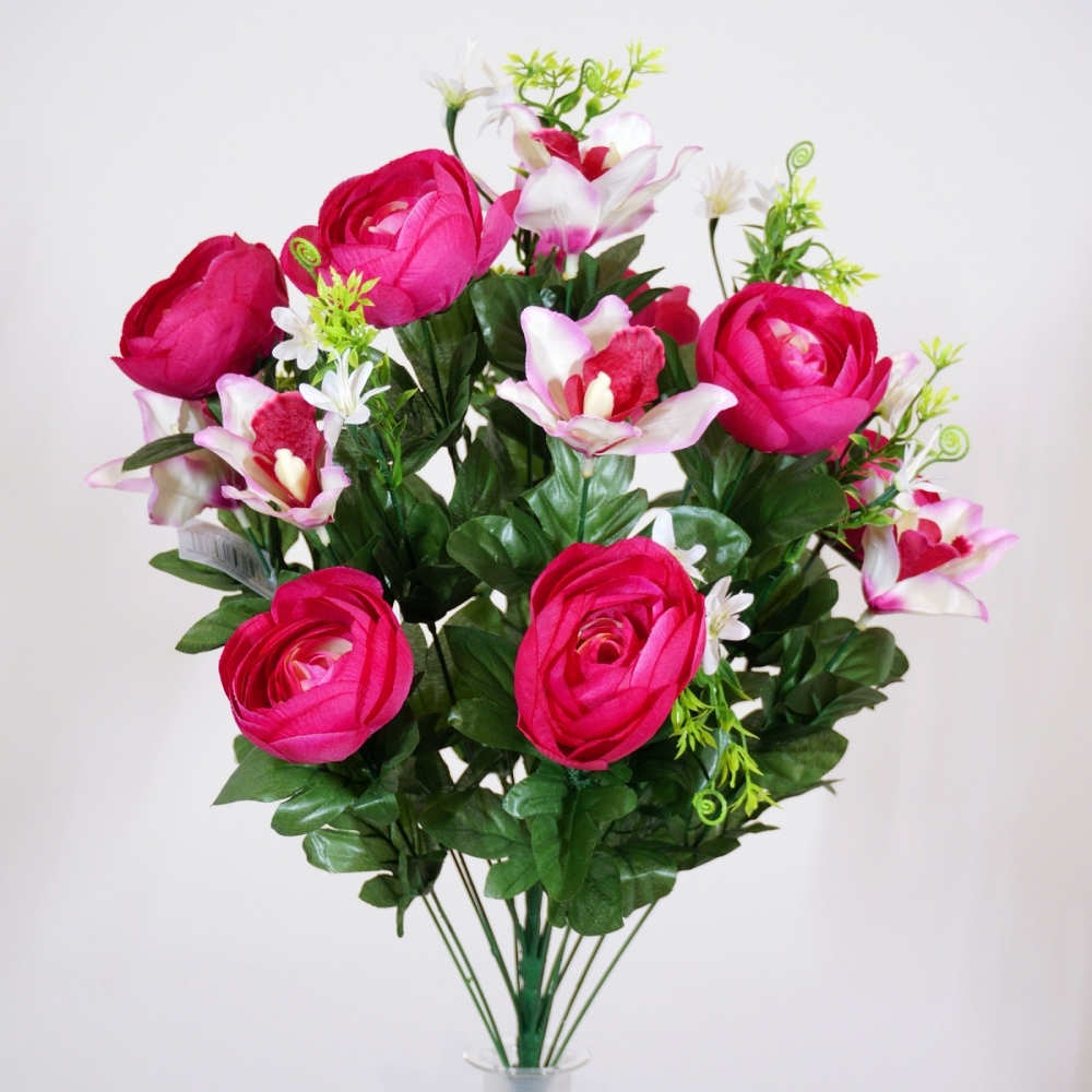 Mazzo rotondo di ranuncoli e orchidee in tonalità beauty