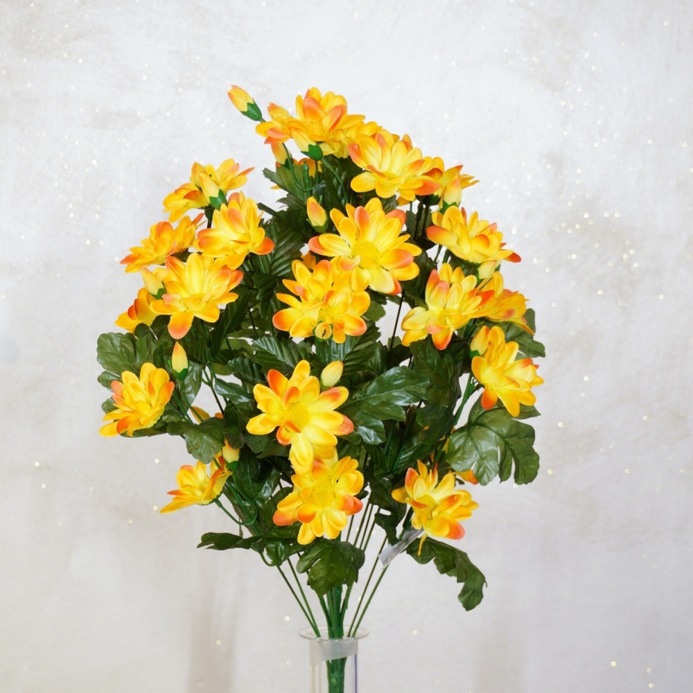 Mazzo rotondo di margherite arancio