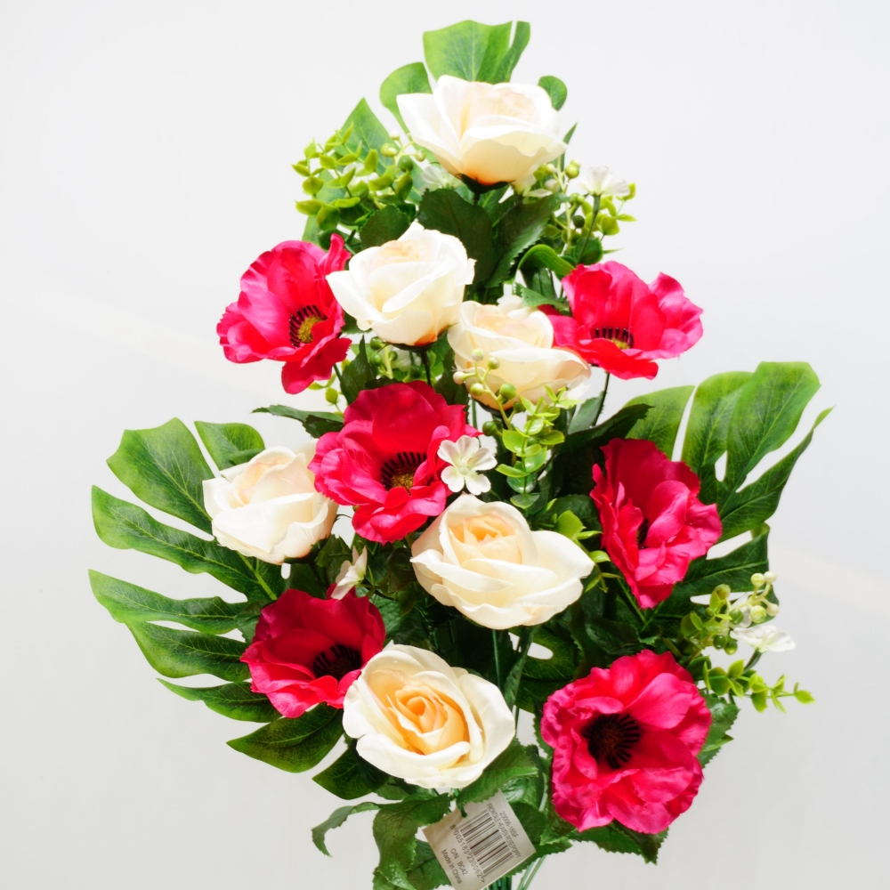 Mazzo frontale di rose e papaveri in combinazione rosa e fuxia