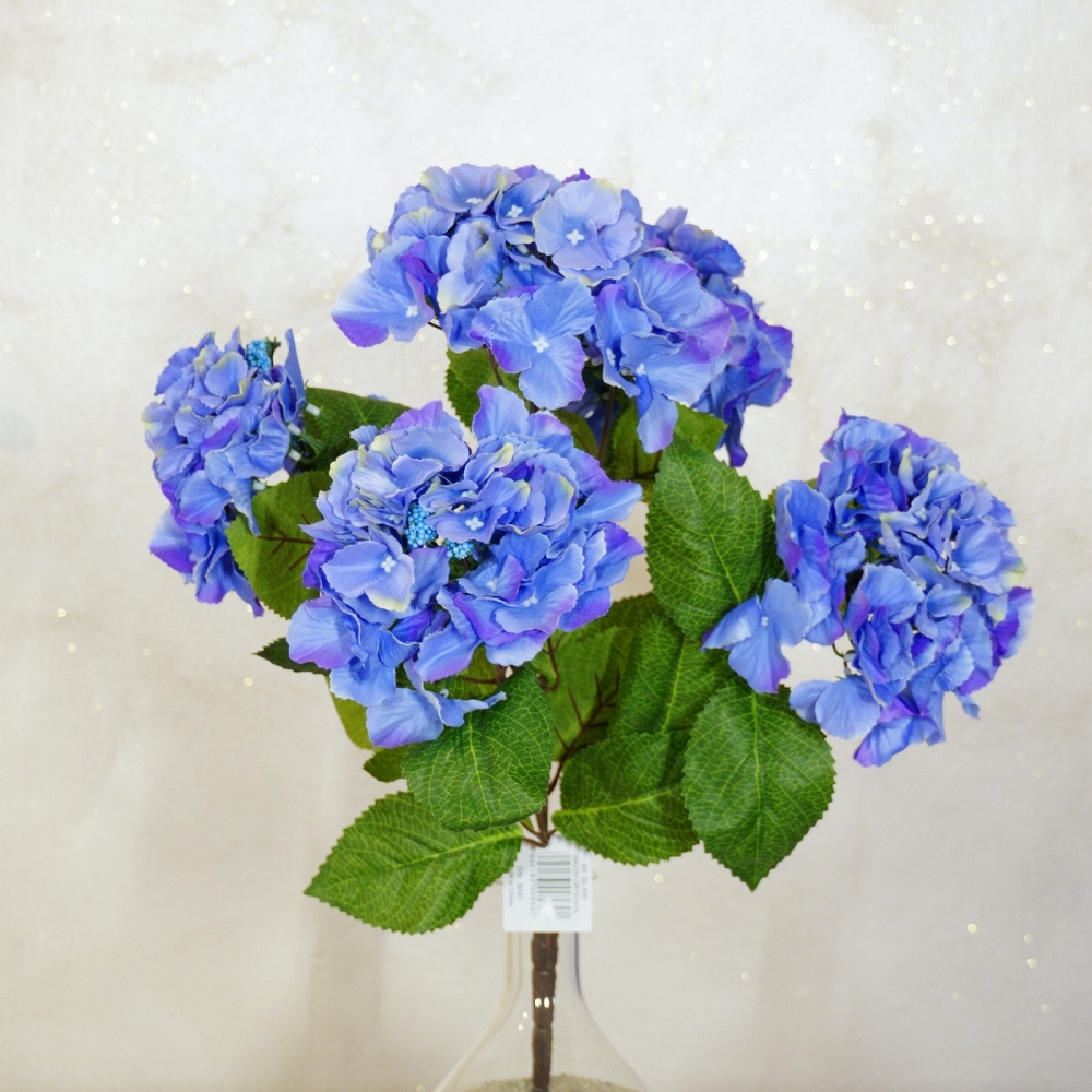 Mazzo rotondo di ortensie in colre blu